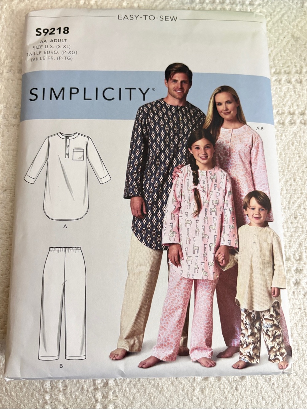 Simplicity Pattern S9218 AA for Unisex Tunic and Pants.